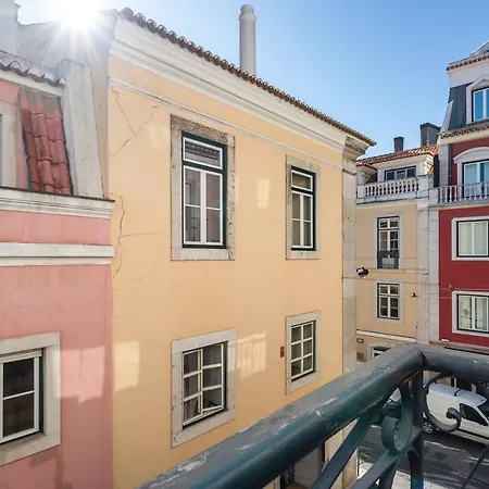 Perfect 1 Bed In Chiado With Aircon Lägenhet *