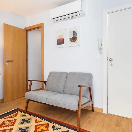 Perfect 1 Bedroom Very Central With Ac *