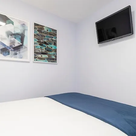 Perfect 1 Bedroom Very With Ac Апартаменти