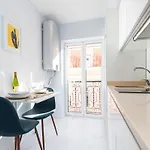 Perfect 1 Bedroom Very With Ac Lisbon